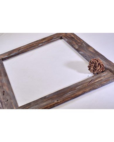Cornice di tendenza stile rustico color castano