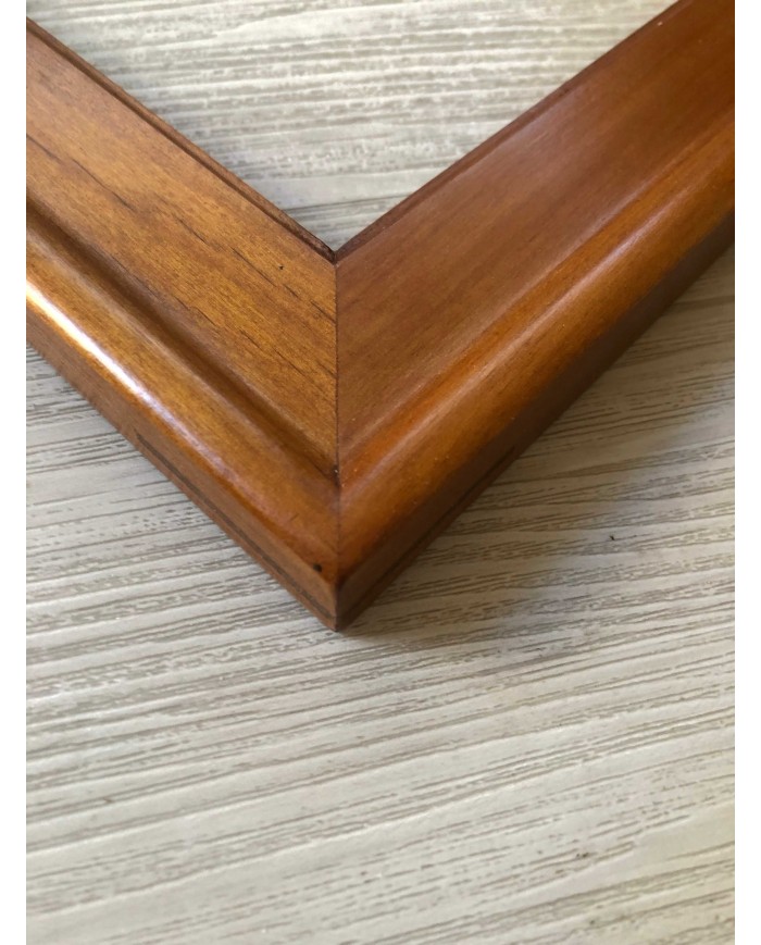 Cornice classica tinta noce sagomata