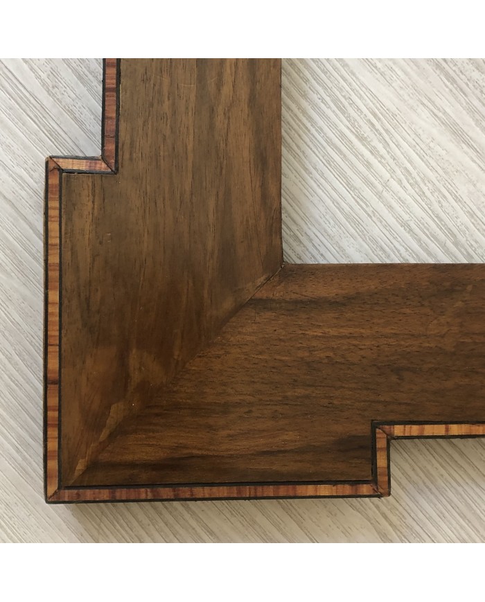 cornice impiallicciate con intarsio
