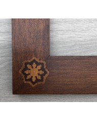 Cornice classica noce intarsio roselline