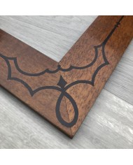 Cornice classica noce intarsio fregi. PEZZO UNICO!