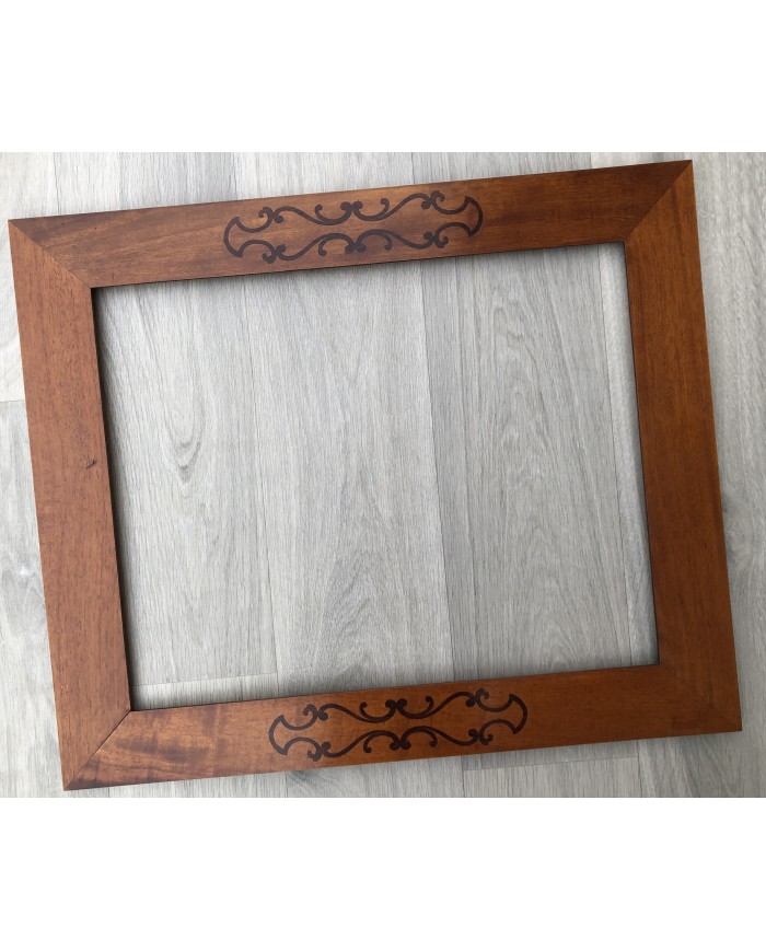 Cornice classica noce intarsio. PEZZO UNICO!
