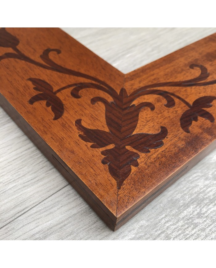 Cornice classica artigiana noce intarsio fiore stilizzato PEZZO UNICO!