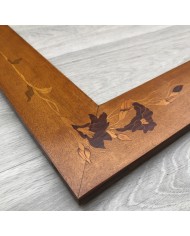 Cornice classica artigiana noce intarsio fiore. PEZZO UNICO!