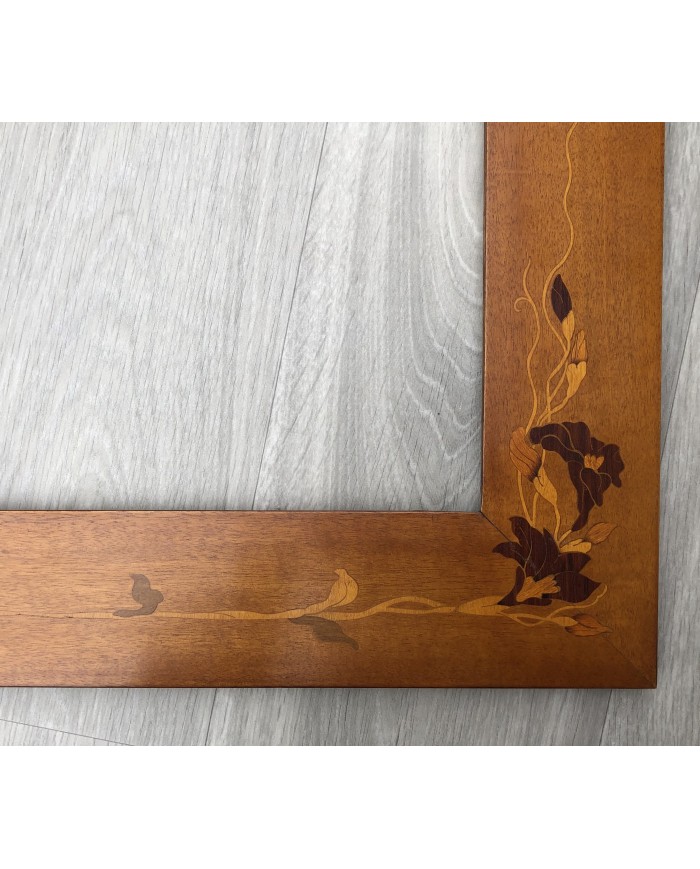 Cornice classica artigiana noce intarsio fiore. PEZZO UNICO!