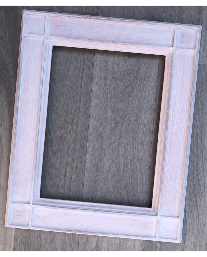 cornice moderna, sbiancata, sagoma a scaletta