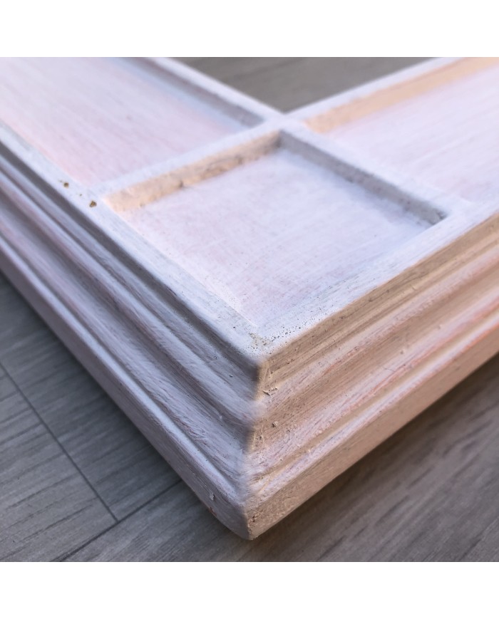 cornice moderna, sbiancata, sagoma a scaletta